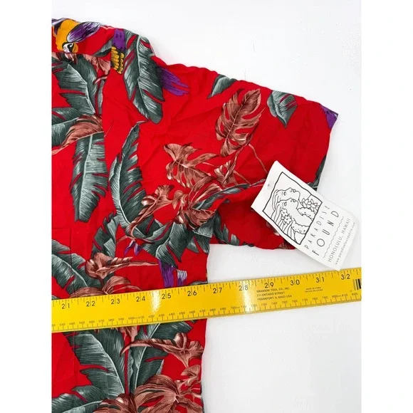 New Paradise Found Shirt Mens XL Red Hawaiian Aloha Parrot Rayon Made in Hawaii - Picture 6 of 11